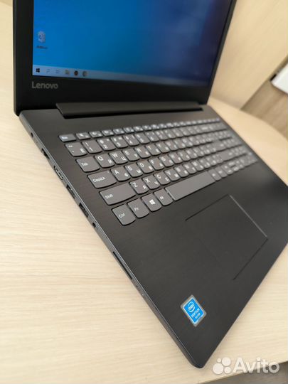 Ноутбук Lenovo