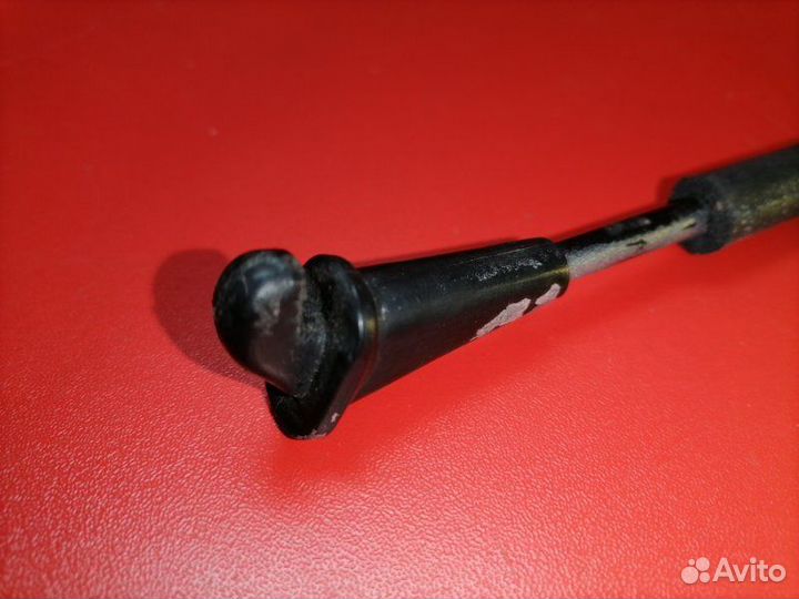 Упор капота Hyundai Getz TB G4EA 2004