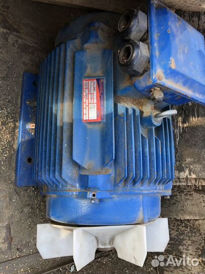 Двигатель асинхронный