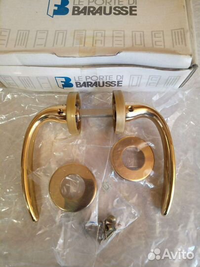 Дверная ручка