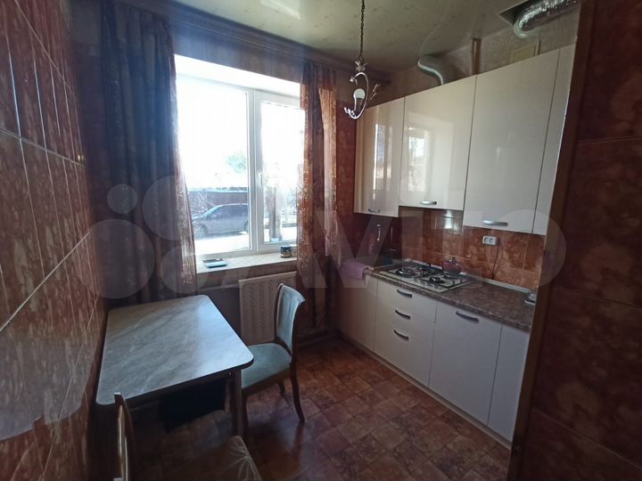 4-к. квартира, 80 м², 1/2 эт.