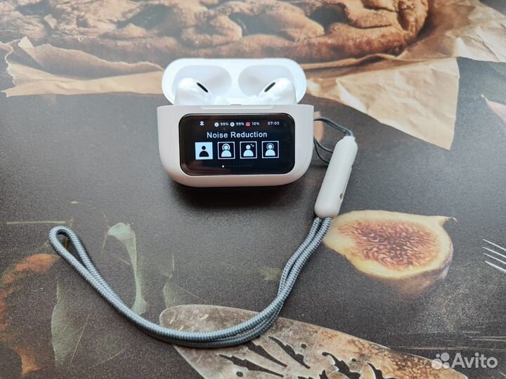 Беспроводные наушники с сенсорным экраном