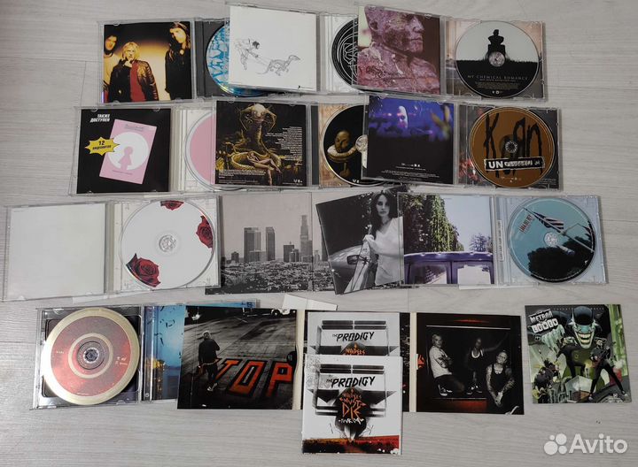 Лицензионные CD с музыкальными альбомами