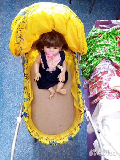 Кукла реборн девочка 42 см с коляской и одеждой