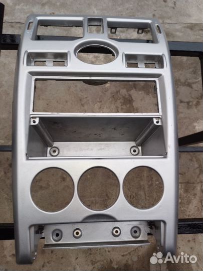 Консоль на priora 1