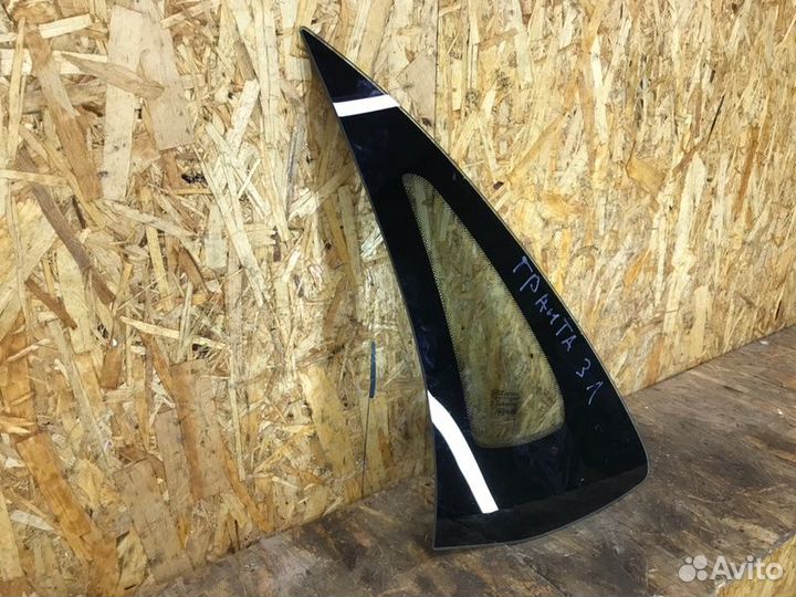 Форточка кузова задняя левая LADA Granta седан 1.6