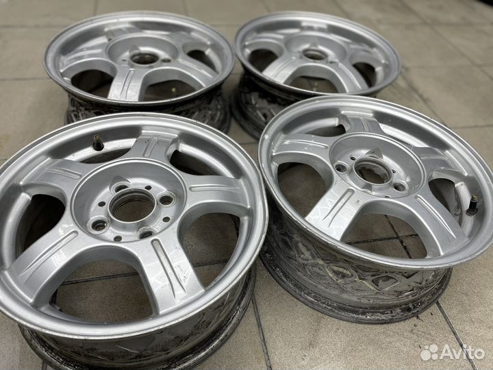 Продам статусы литье