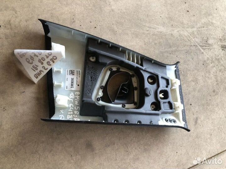 Накладка центральной стойки левая Bmw 5 G30 2018