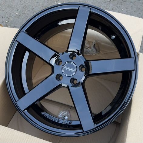 Литые диски Sakura Wheels 181 8.5×R18 5×114.3