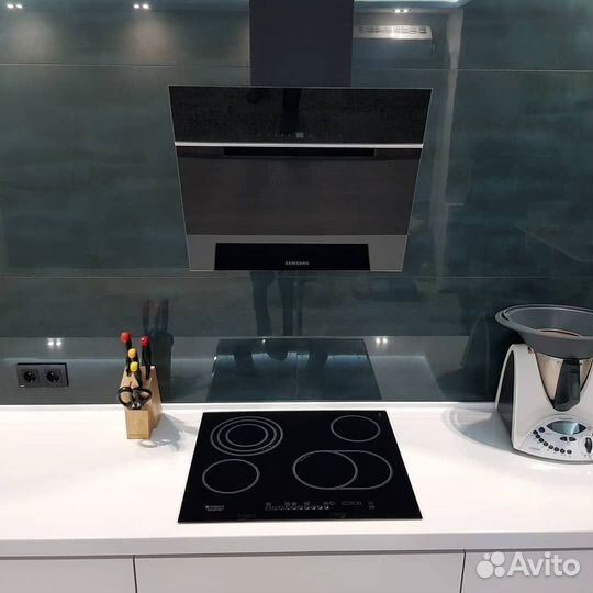 Кухонный гарнитур на заказ. Долговечные материалы