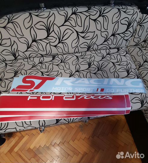 Наклейки на авто