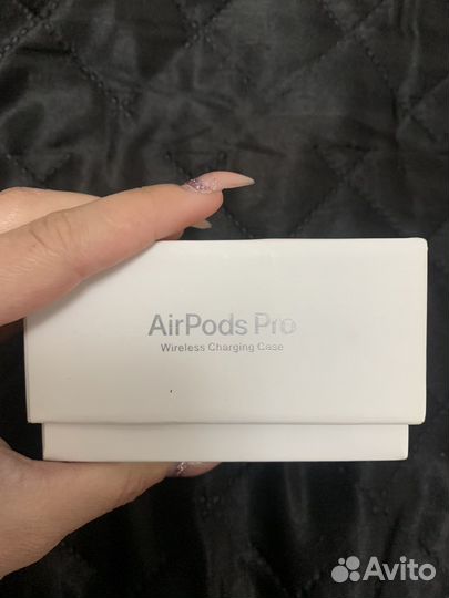 Беспроводные наушники apple