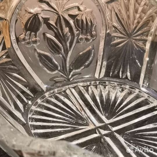 Хрустальная ваза