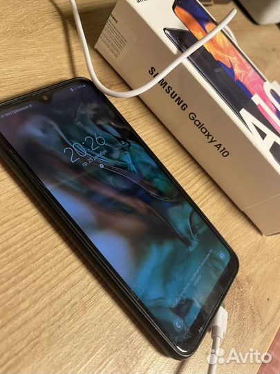 Samsung Galaxy A10, 2/32 ГБ