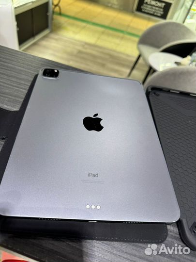 iPad pro 11 M1 wi-fi 256 gb space gray