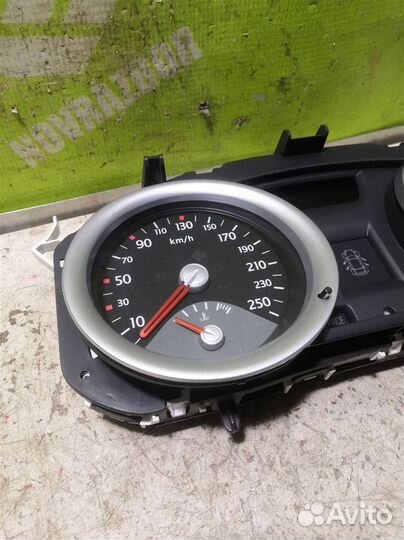 Панель приборов Рено Меган 2