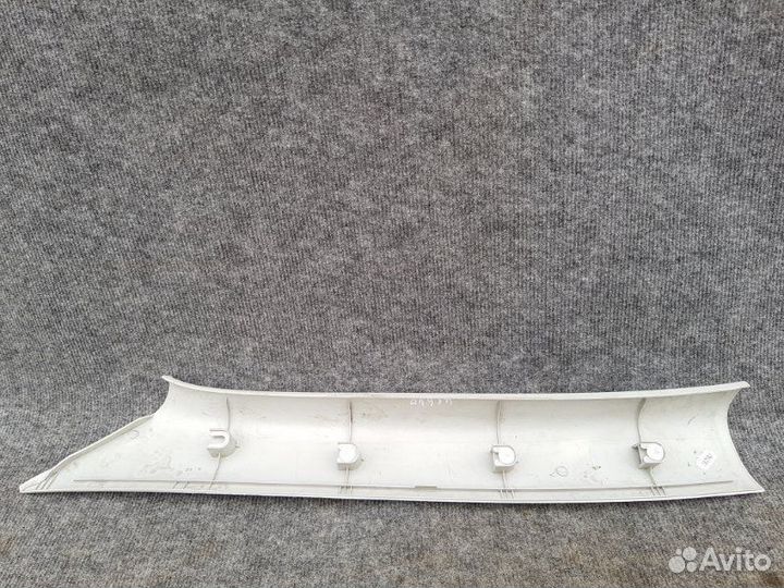 Обшивка стойки салона передняя правая Skoda