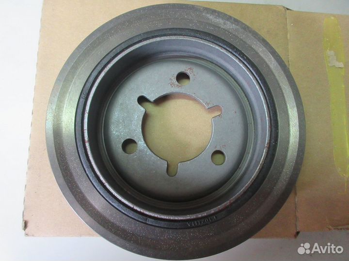 Шкив коленвала Citroen Peugeot berlingo (B9)