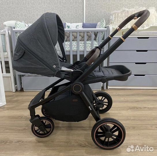 Коляска новая Carrello Epica