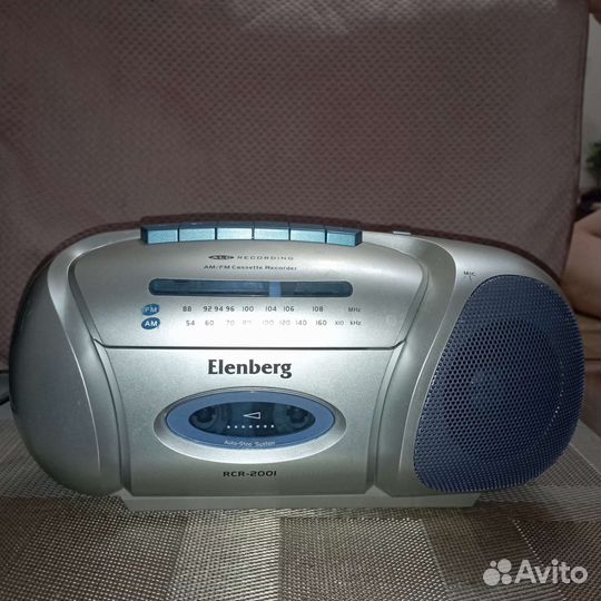 Магнитола Elenberg RCR-2001
