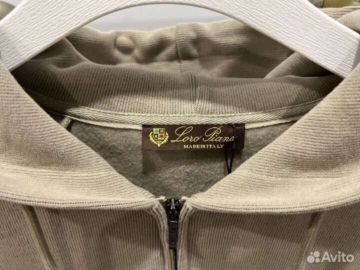 Спортивный космтюм Loro Piana lux