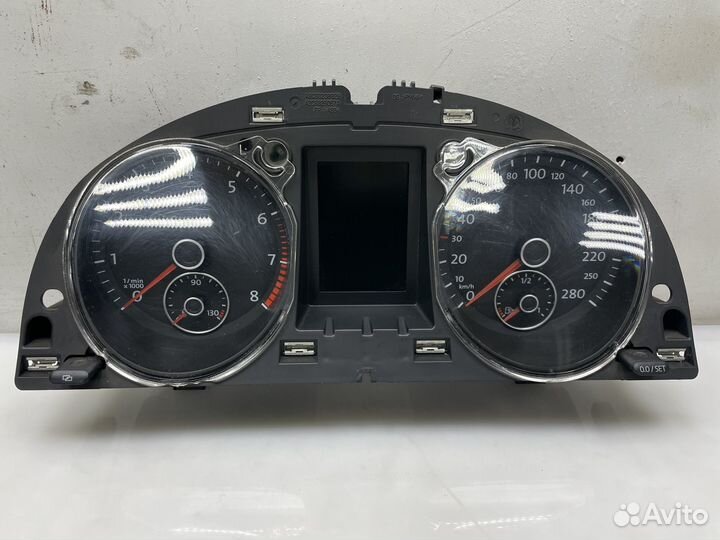 Панель приборов Volkswagen Passat CC 1.8t
