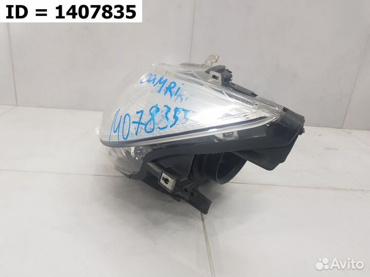 Фара левая Toyota Camry