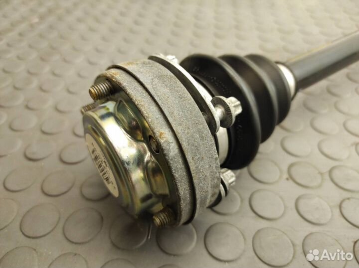 Привод правый Bmw 320I E90 N46B20B 2.0 2007