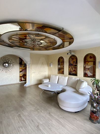 3-к. квартира, 120,4 м², 6/9 эт.