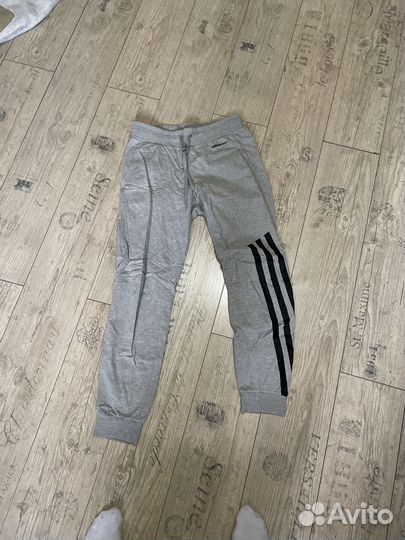 Штаны спортивные adidas neo