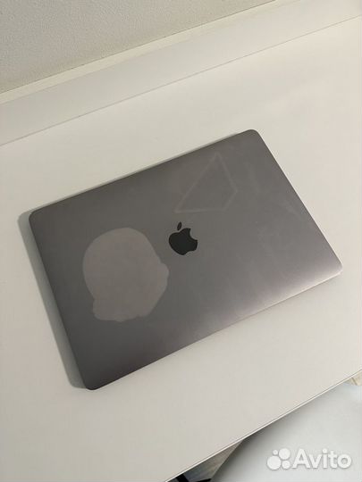 Apple MacBook Pro 13 touch bar 2016