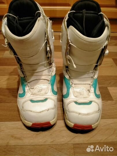 Ботинки для сноуборда Forum 38 размер белые