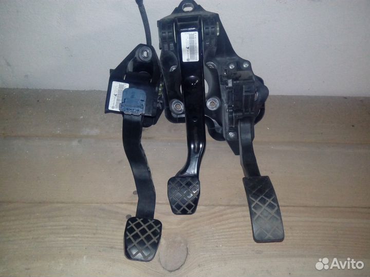 Педаль газа тормоза Фольксваген Поло