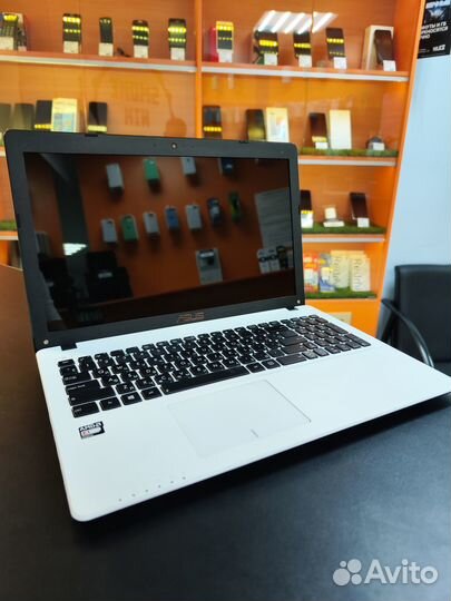 Ноутбук asus X552E SSD240