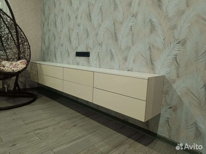 Полка тумба настенная навесная для телевизора