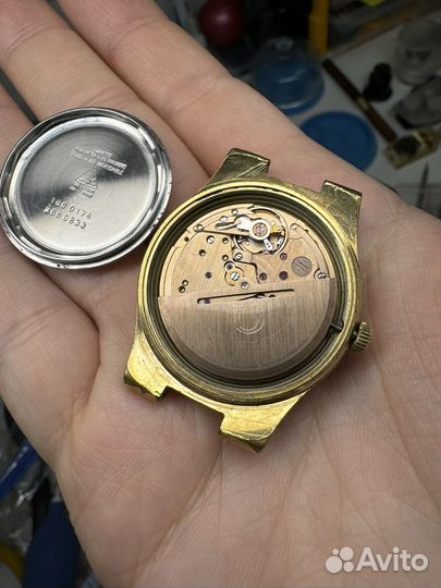 Наручные часы Omega