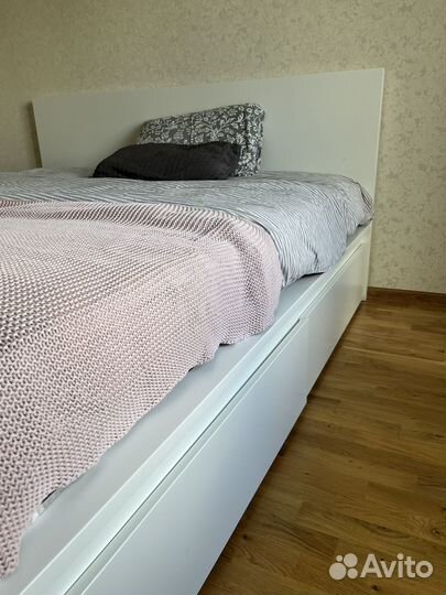 Кровать IKEA мальм с ящиками 180 200