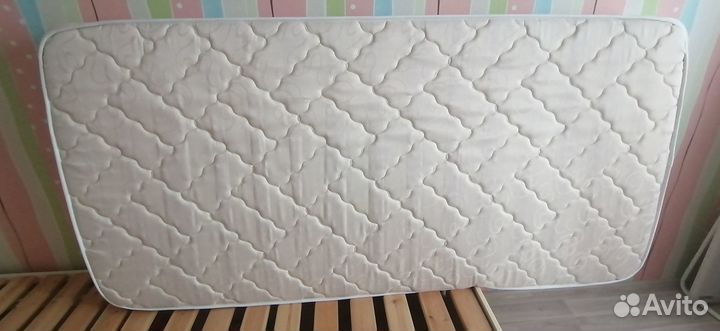 Комплект детской мебели с матрасом