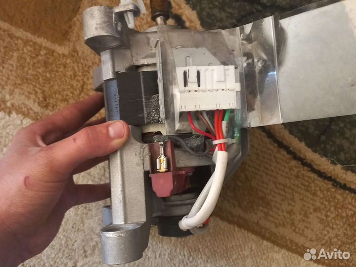 Двигататель стиральной машины