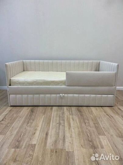 Детская кровать диван