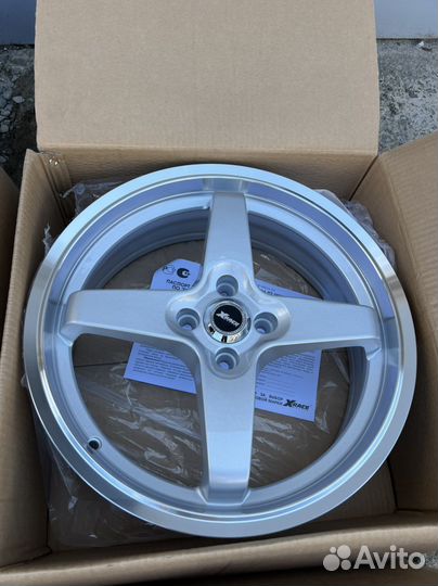 Комплект новых дисков на Ваз/Лада R17