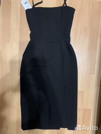 Вечернее платье с разрезом