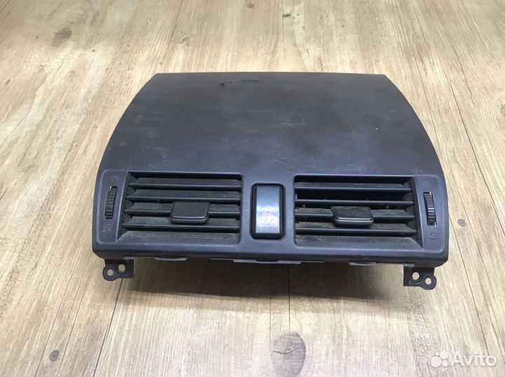 Накладка торпеды средняя Mazda 3 bk