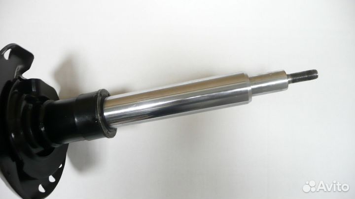 Передний правый амортизатор Range Rover Evoque