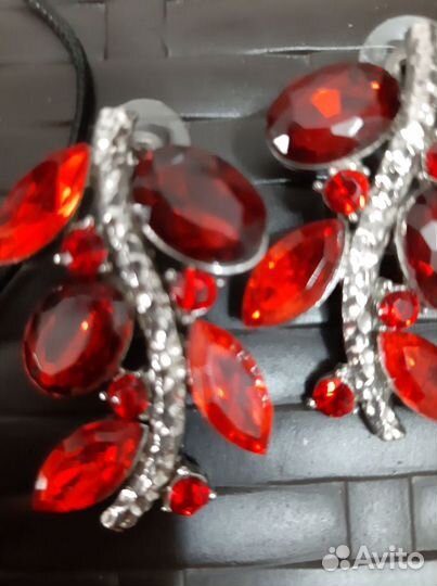 Серьги и подвеска