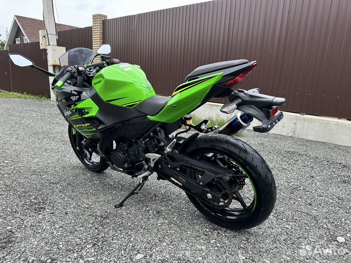 Продам мотоцикл Kawasaki ninja 400