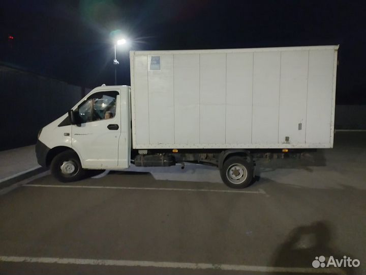 Водитель с автомобилем Газель