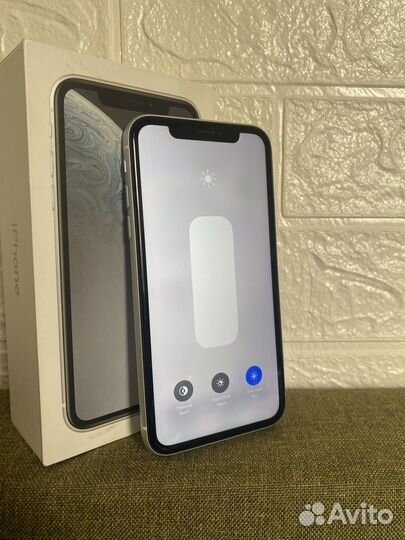 iPhone Xr, 64 ГБ