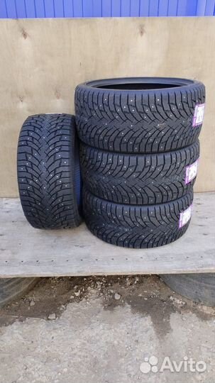 Tourador Ice Star TSW1 275/35 R20 102T