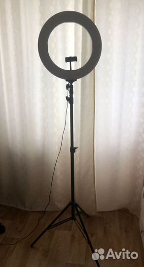 Кольцевая лампа со штативом 40